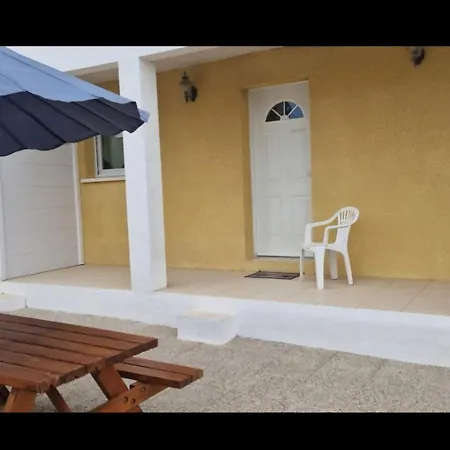 La Maison La Calade בית נופש פרונטיניאן